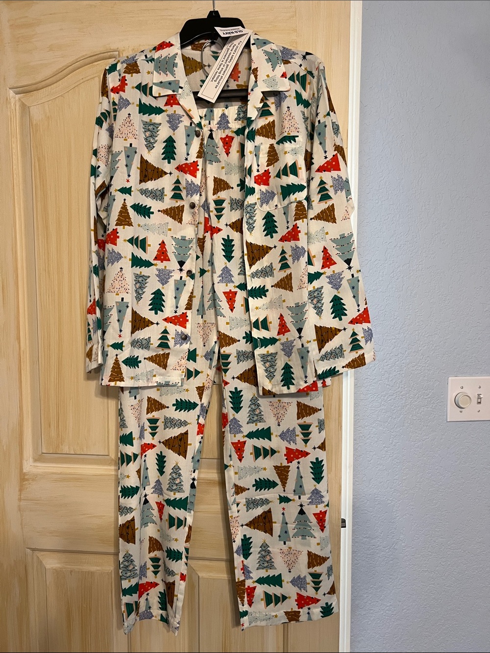 Old Navy Cream Pajama Set with Multicolor Tree Print